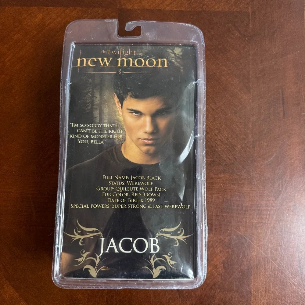 Twilight New Moon Jacob Black Shirt Figure‎ damaged box see pics